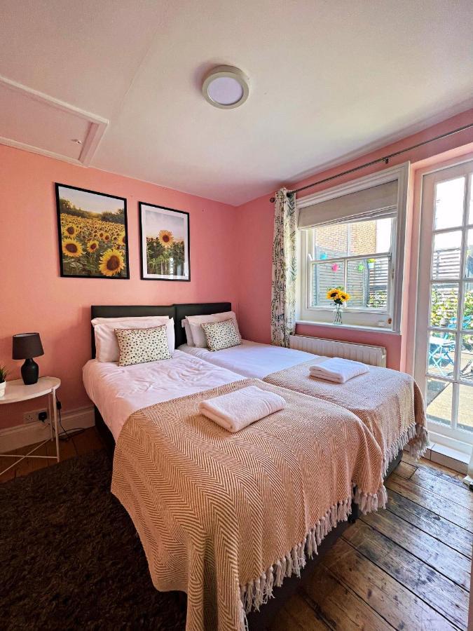 Sunny Cottage - By My Getaways - Free Parking برايتون المظهر الخارجي الصورة